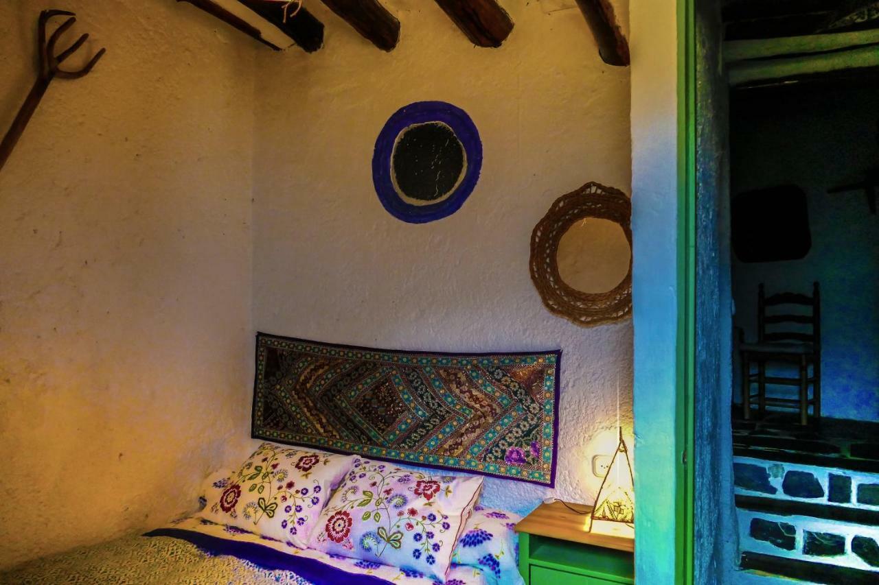 La Casa De La Bombilla Verde Trevélez Exteriör bild